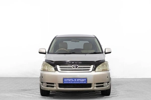 Минивэн Toyota Ipsum 2001 года, 759000 рублей, Барнаул