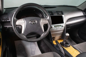 Седан Toyota Camry 2006 года, 1199000 рублей, Сургут