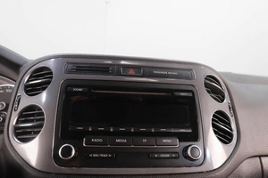 Внедорожник Volkswagen Tiguan 2012 года, 1249000 рублей, Челябинск