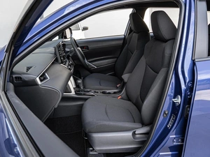 Внедорожник Toyota Corolla Cross 2023 года, 2835000 рублей, Краснодар