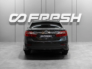 Седан Toyota Camry 2013 года, 1859000 рублей, Тюмень