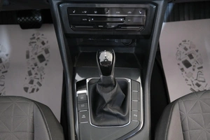 Внедорожник Volkswagen Tiguan 2021 года, 2899000 рублей, Омск