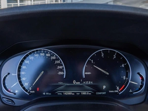 Седан BMW 3 серия 2019 года, 3130000 рублей, Волгоград