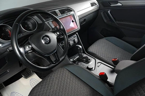 Внедорожник Volkswagen Tiguan 2019 года, 2249000 рублей, Тюмень