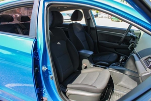 Седан Hyundai Elantra 2016 года, 1280000 рублей, Ярославль