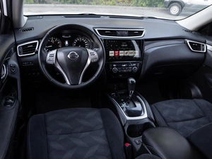 Внедорожник Nissan X-Trail 2016 года, 1330000 рублей, Волгоград