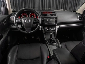 Седан Mazda 6 2010 года, 845000 рублей, Тюмень