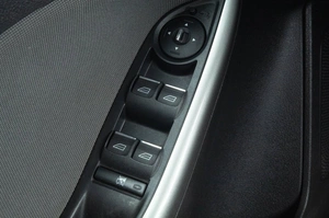 Хетчбэк Ford Focus 2012 года, 879000 рублей, Челябинск