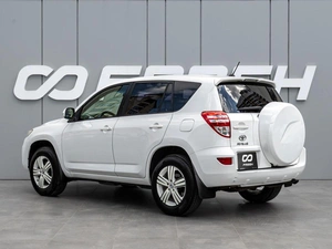 Внедорожник Toyota RAV4 2012 года, 1349000 рублей, Краснодар
