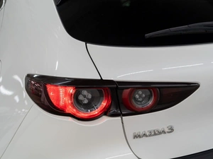 Хетчбэк Mazda 3 2019 года, 1700000 рублей, Красноярск