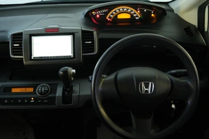 Минивэн Honda Freed 2010 года, 1039000 рублей, Омск
