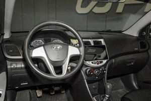 Седан Hyundai Solaris 2011 года, 679000 рублей, Ульяновск