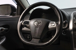 Седан Toyota Corolla 2012 года, 1579000 рублей, Новосибирск