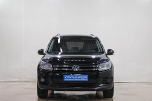Внедорожник Volkswagen Tiguan 2011 года, 849000 рублей, Новокузнецк