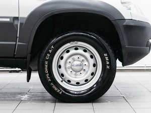 Внедорожник Chevrolet Niva 2013 года, 599000 рублей, Красноярск