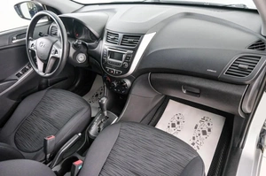 Седан Hyundai Solaris 2014 года, 1049000 рублей, Красноярск