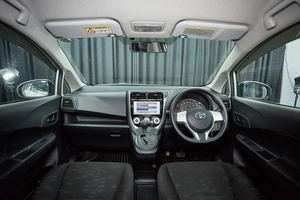 Хетчбэк Toyota Ractis 2014 года, 999000 рублей, Красноярск