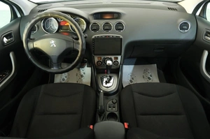 Седан Peugeot 408 2012 года, 689000 рублей, Омск