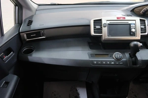 Минивэн Honda Freed 2011 года, 1059000 рублей, Омск