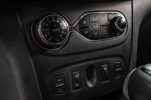 Хетчбэк Renault Sandero Stepway 2016 года, 959000 рублей, Барнаул