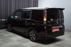Минивэн Honda Stepwgn Spada 2019 года, 2350000 рублей, Красноярск