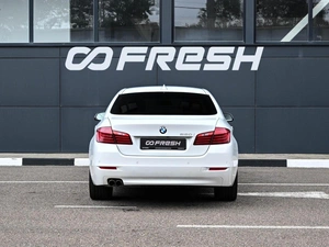 Седан BMW 5 серия 2015 года, 1999000 рублей, Кирилловка