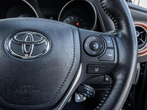 Хетчбэк Toyota Auris 2015 года, 1215000 рублей, Ставрополь