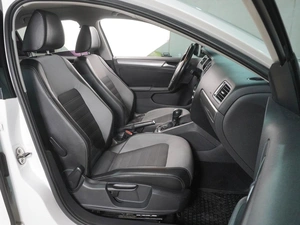 Седан Volkswagen Jetta 2012 года, 1099000 рублей, Воронеж