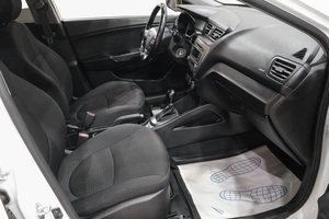 Хетчбэк Kia Rio 2017 года, 1359000 рублей, Новокузнецк