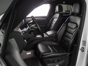 Внедорожник Volkswagen Touareg 2020 года, 5619000 рублей, Тюмень