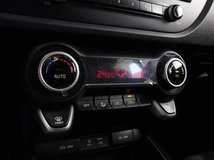 Седан Kia Rio 2018 года, 1699000 рублей, Воронеж