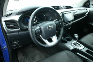 Пикап Toyota Hilux 2017 года, 3700000 рублей, Красноярск