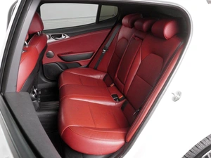 Лифтбек Kia Stinger 2018 года, 2449000 рублей, Минеральные Воды