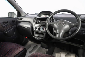 Минивэн Toyota Funcargo 2003 года, 499000 рублей, Новосибирск