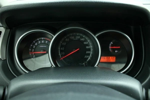 Хетчбэк Nissan Tiida 2011 года, 845000 рублей, Красноярск