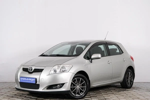 Хетчбэк Toyota Auris 2007 года, 679000 рублей, Красноярск