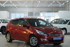 Хетчбэк Hyundai Solaris 2015 года, 949000 рублей, Омск