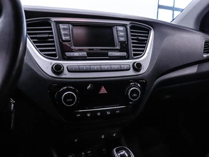 Седан Hyundai Solaris 2018 года, 1200000 рублей, Красноярск