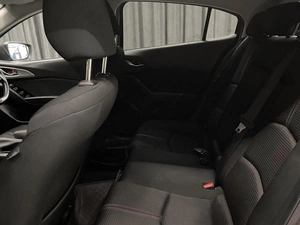 Хетчбэк Mazda Axela 2017 года, 1350000 рублей, Красноярск