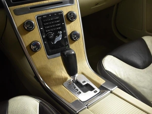 Внедорожник Volvo XC60 2012 года, 1254900 рублей, Казань