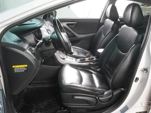 Седан Hyundai Avante 2011 года, 1199000 рублей, Воронеж