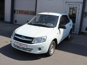 Седан ВАЗ (LADA) Granta 2013 года, 410000 рублей, Железногорск