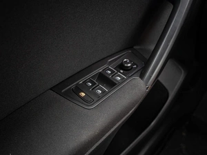 Внедорожник Volkswagen Tiguan 2018 года, 2720000 рублей, Краснодар