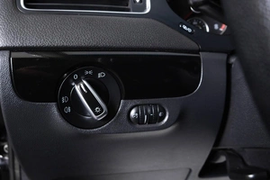 Седан Volkswagen Jetta 2012 года, 849000 рублей, Пермь