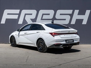 Седан Hyundai Elantra 2022 года, 1865000 рублей, Краснодар
