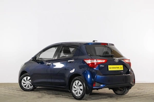 Хетчбэк Toyota Vitz 2017 года, 1259000 рублей, Тюмень
