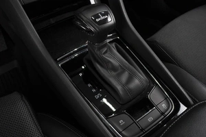 Внедорожник Skoda Karoq 2021 года, 2330000 рублей, Омск