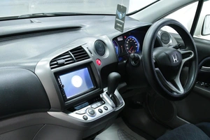 Минивэн Honda Stream 2010 года, 1098000 рублей, Солонцы
