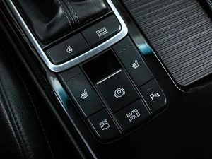 Седан Kia Optima 2019 года, 1939000 рублей, Кирилловка