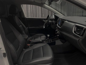 Внедорожник Kia Stonic 2020 года, 1545000 рублей, Красноярск